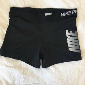 Nike Pro Shorts (XL)